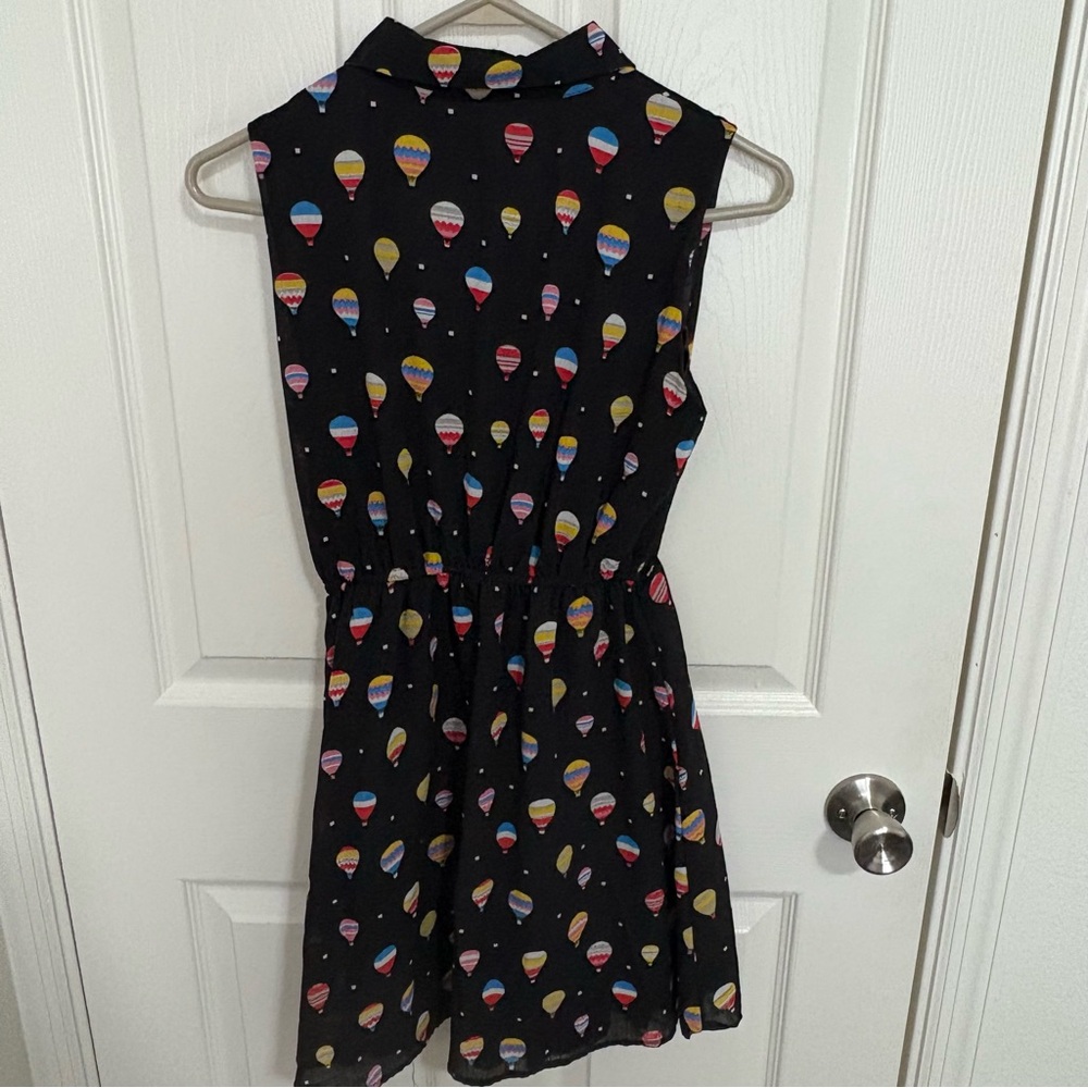 SM Wardrobe Hot Air Balloon Print Collar Sleeveless Dress - Picture 9 of 9